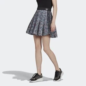 Nwt ADIDAS Mini Tennis Skirt Size Small